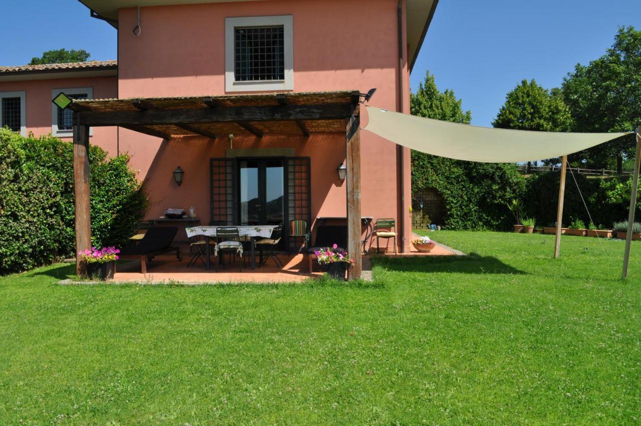Bed and Breakfast Casale Vicino Al Golf Nazionale Monterosi Exterior foto